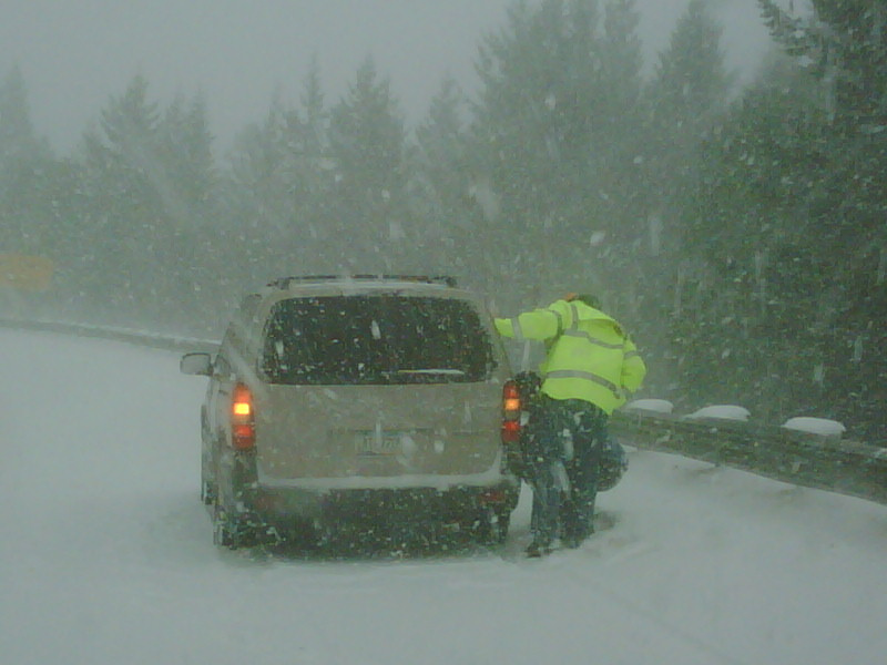 Illustration for article titled What To Do (And What Not To Do) When You're Trapped On The Highway